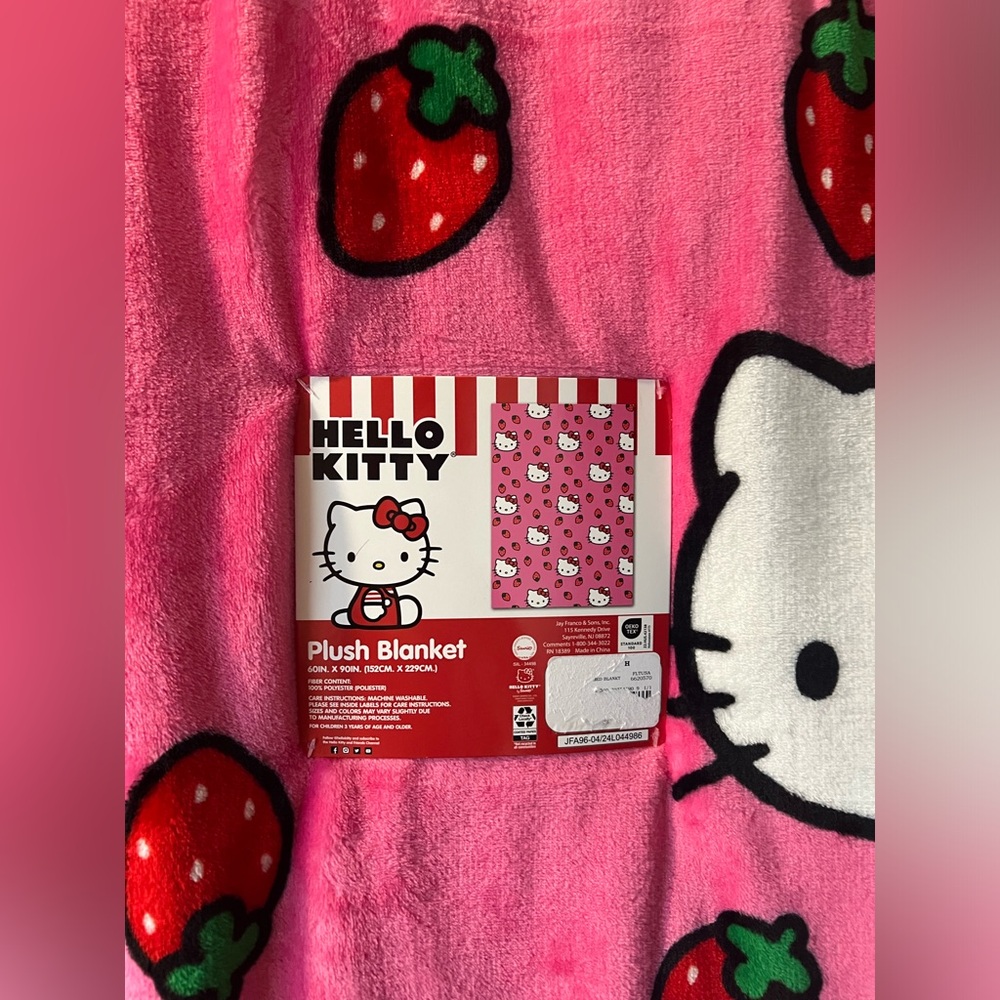 Hello Kitty Plush Blanket